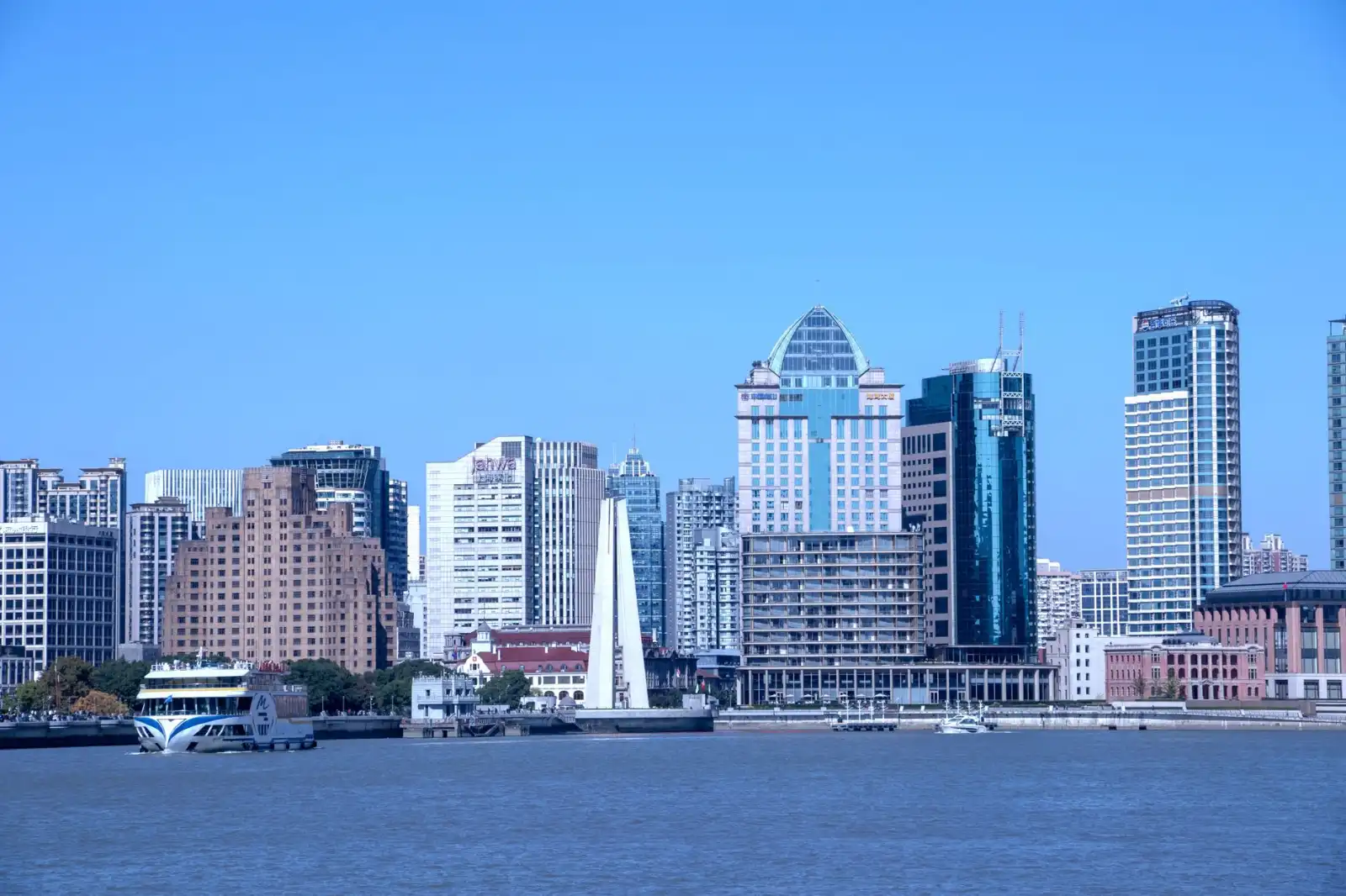 企业官网建设中的响应式设计技术解析与移动端适配方案
