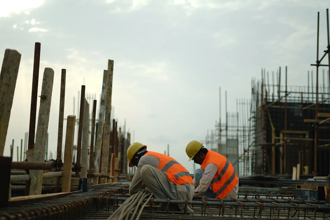 海口企业网站建设技术选型指南：从框架到部署全解析