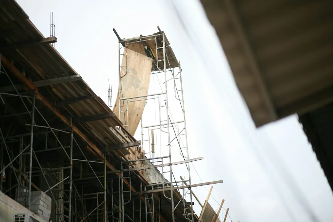 海口企业网站建设中的响应式布局技术要点与适配方案解析