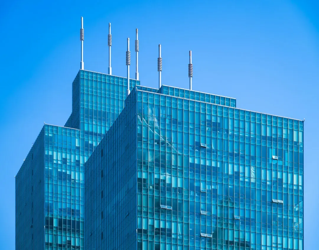 海口企业官网建设中响应式布局与视觉动线设计策略